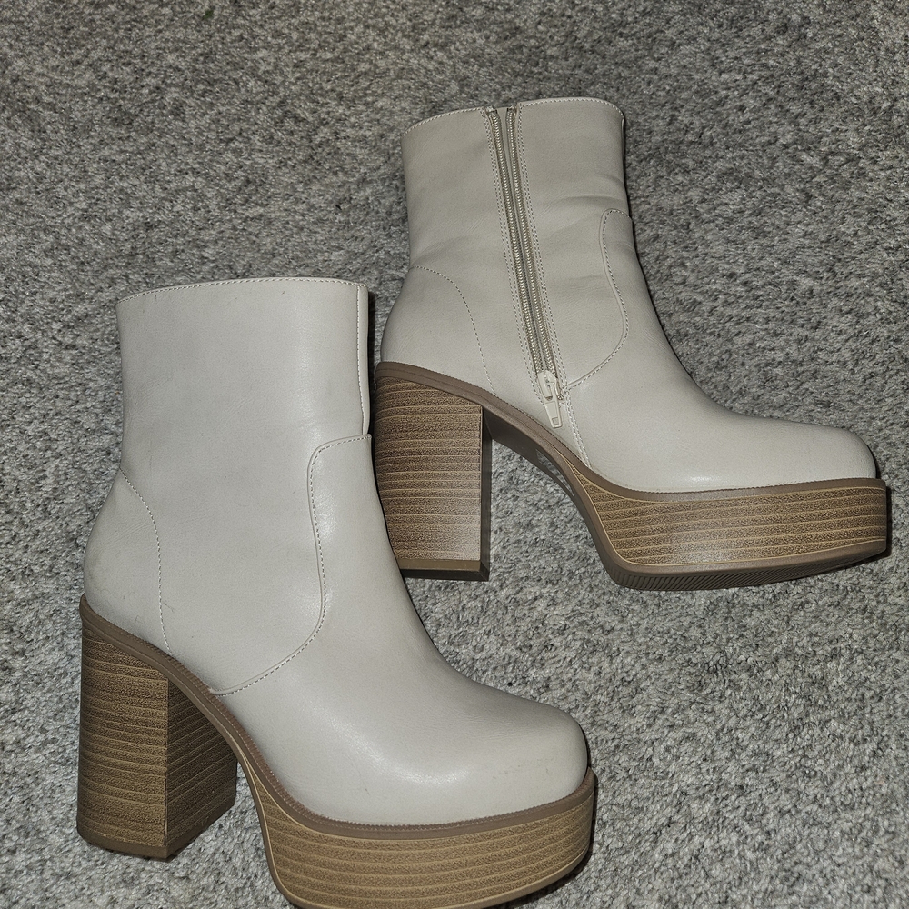 Soda Cream Heeled Platform Boots